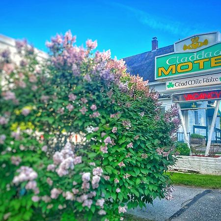 רוקפורט Claddagh Motel & Suites מראה חיצוני תמונה