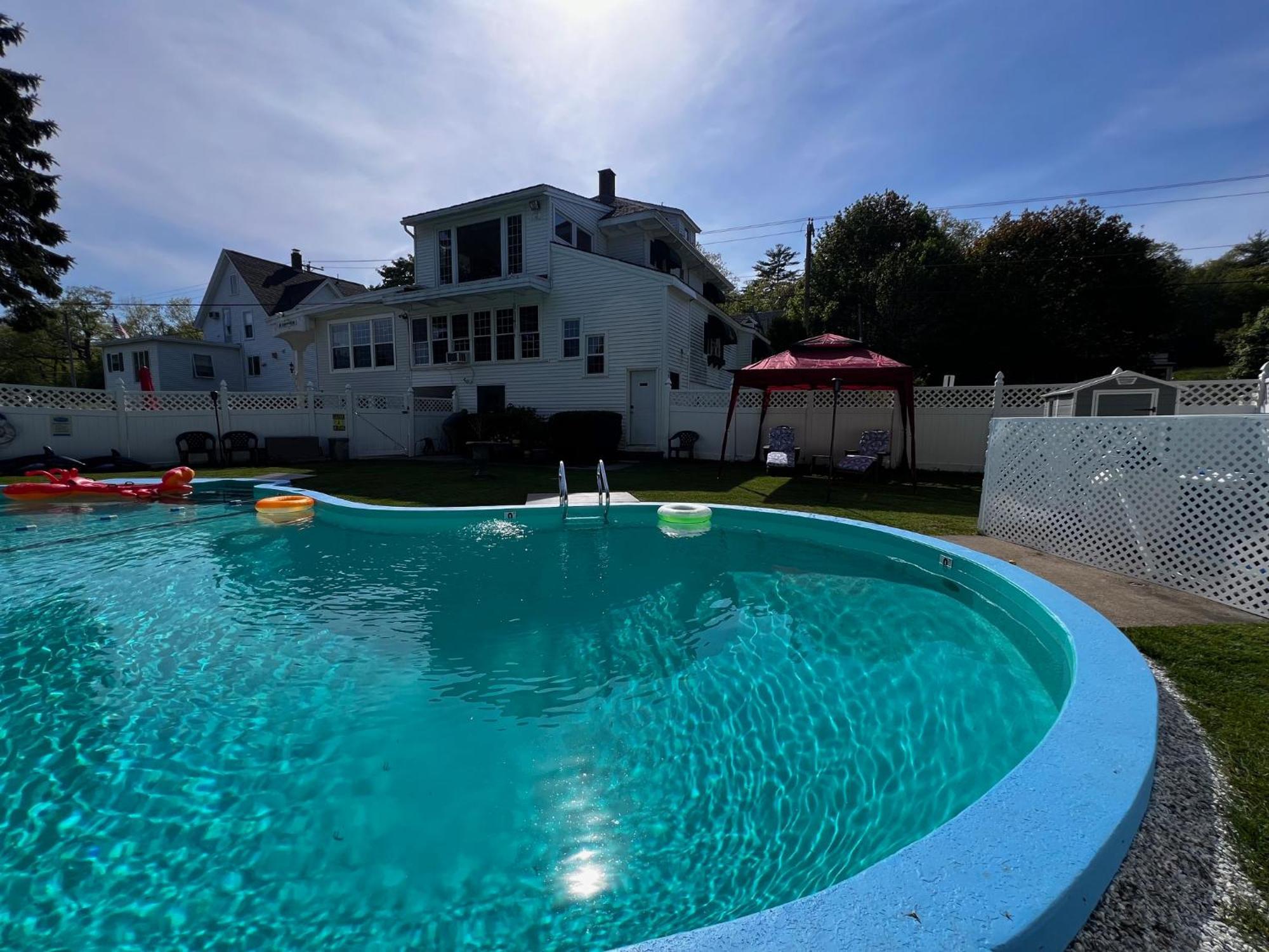רוקפורט Claddagh Motel & Suites מראה חיצוני תמונה